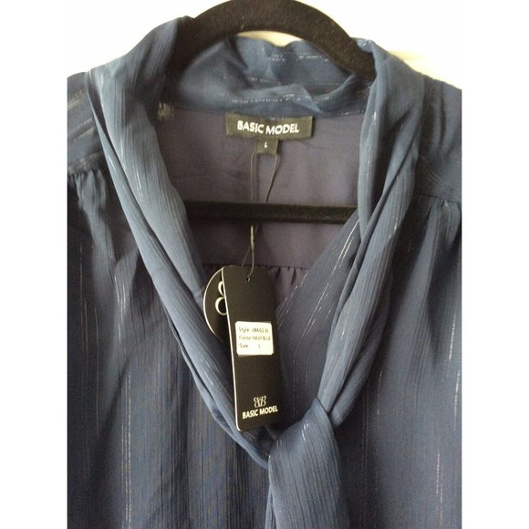 NWT Basic Model Long Sleeve Navy Blouse - Large - Picture 5 of 7